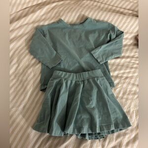 Holley & Sage Green Long Sleeve Top and Skirt Set Size 4T
